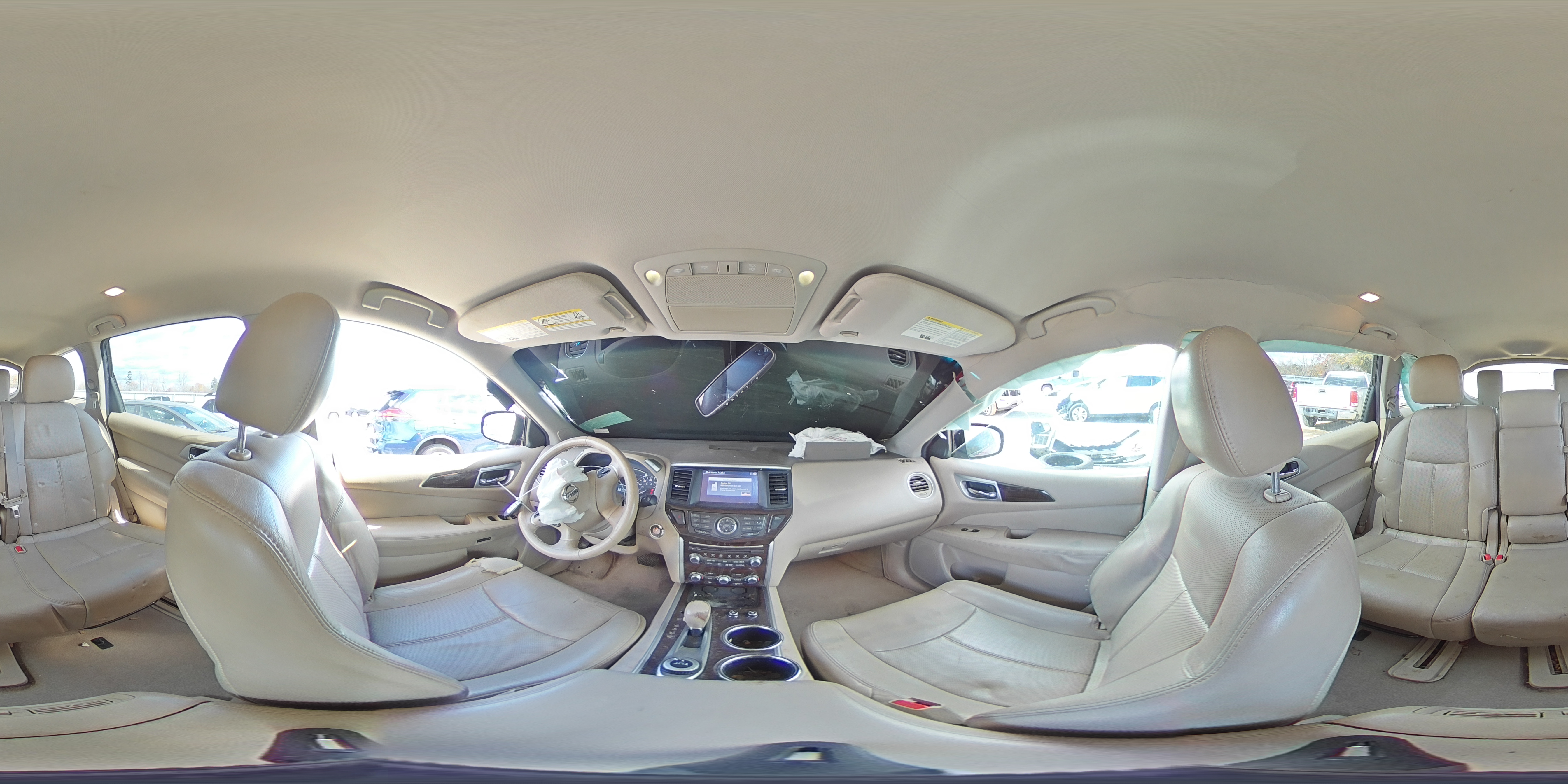 2014 Nissan Pathfinder - Image 14