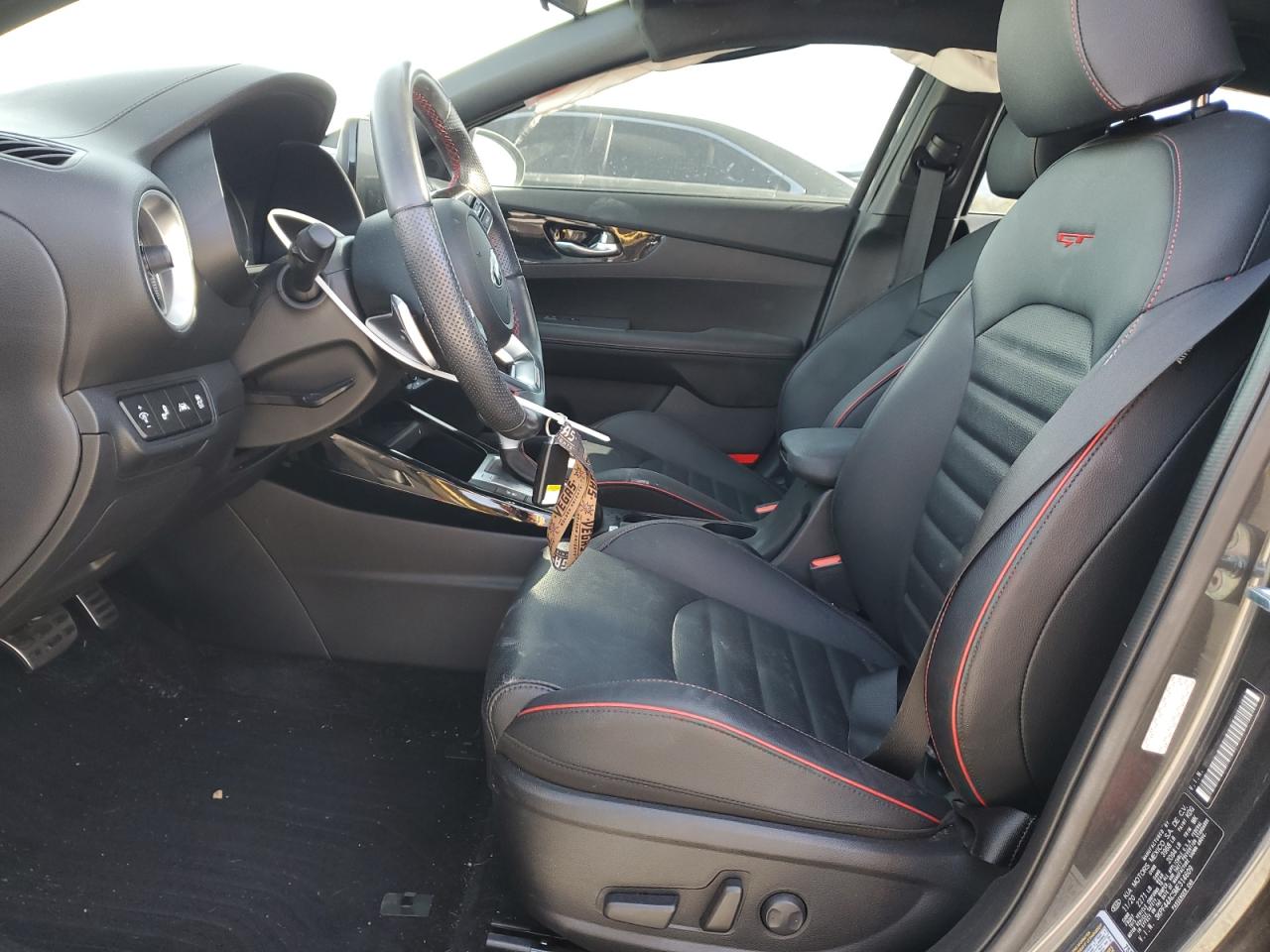 2021 Kia Forte - Image 7