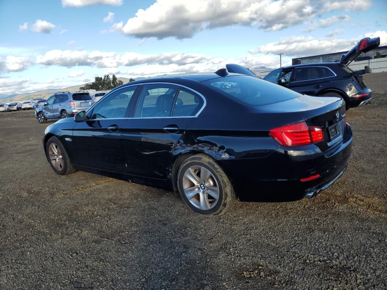 VIN WBAXG5C59DD234292 2013 BMW 5 SERIES no.2