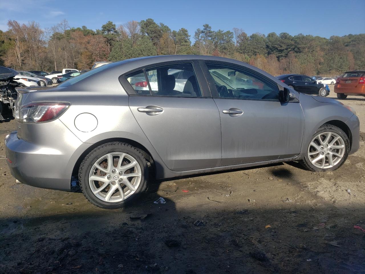 2012 Mazda 3 - Image 3