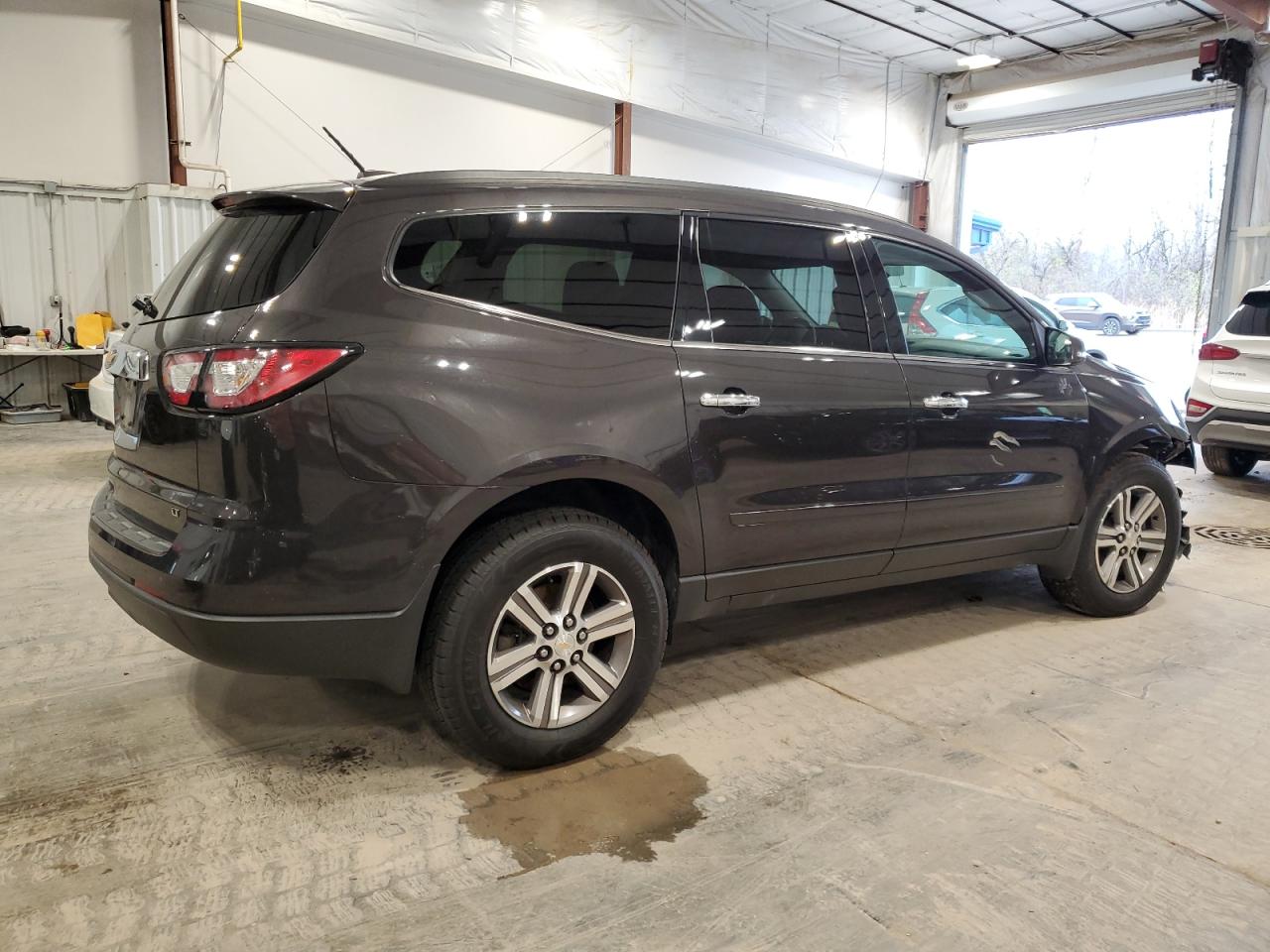 2017 Chevrolet Traverse - Image 3