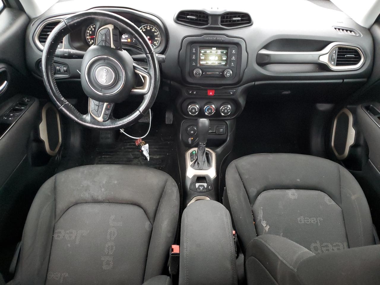 2017 Jeep Renegade - Image 8