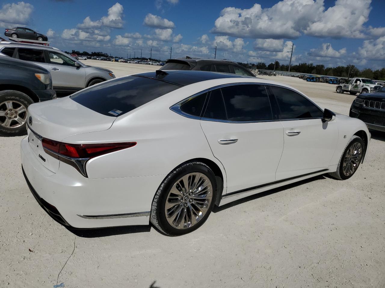 2018 Lexus LS - Image 3