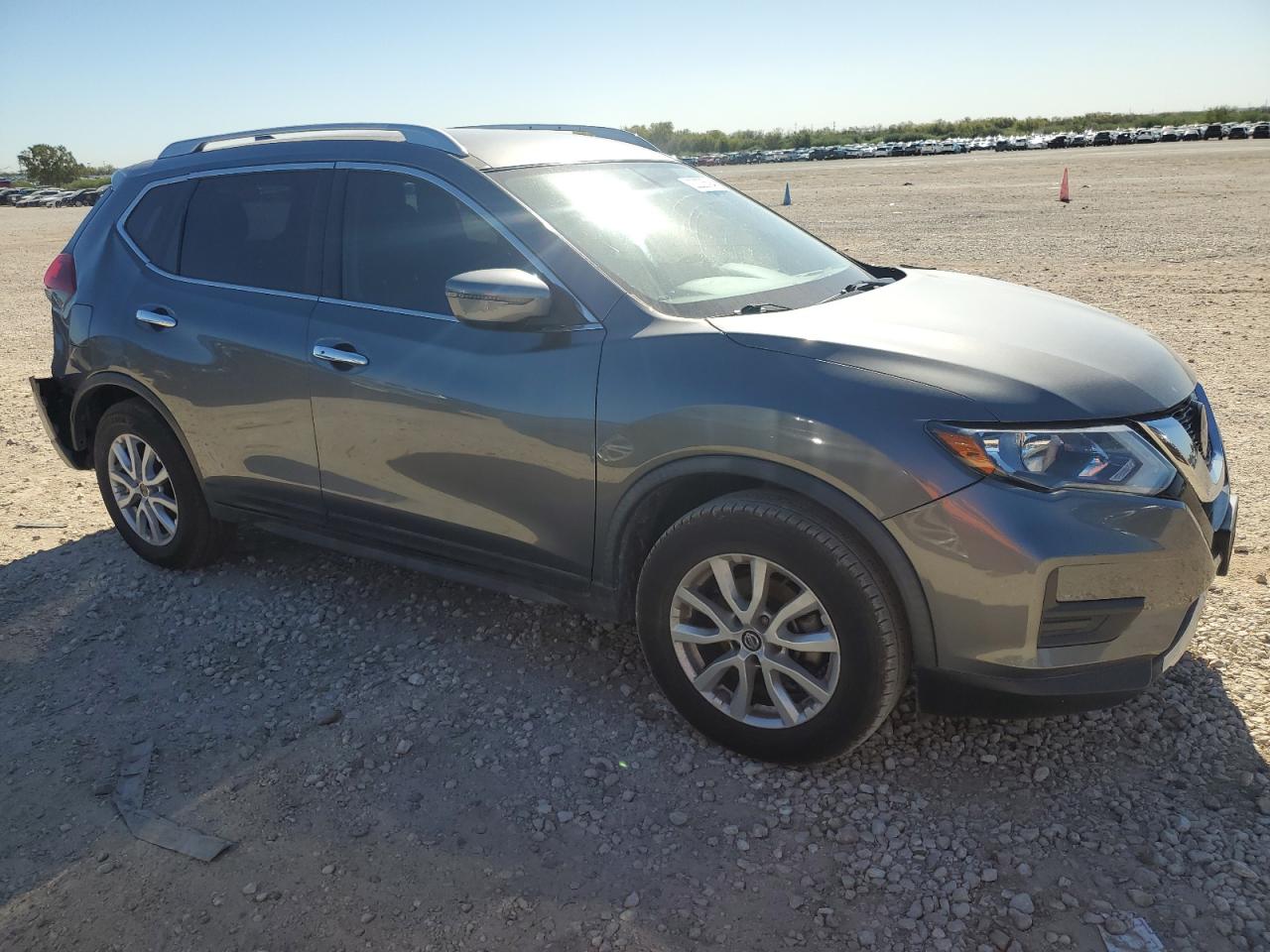 2018 Nissan Rogue - Image 4