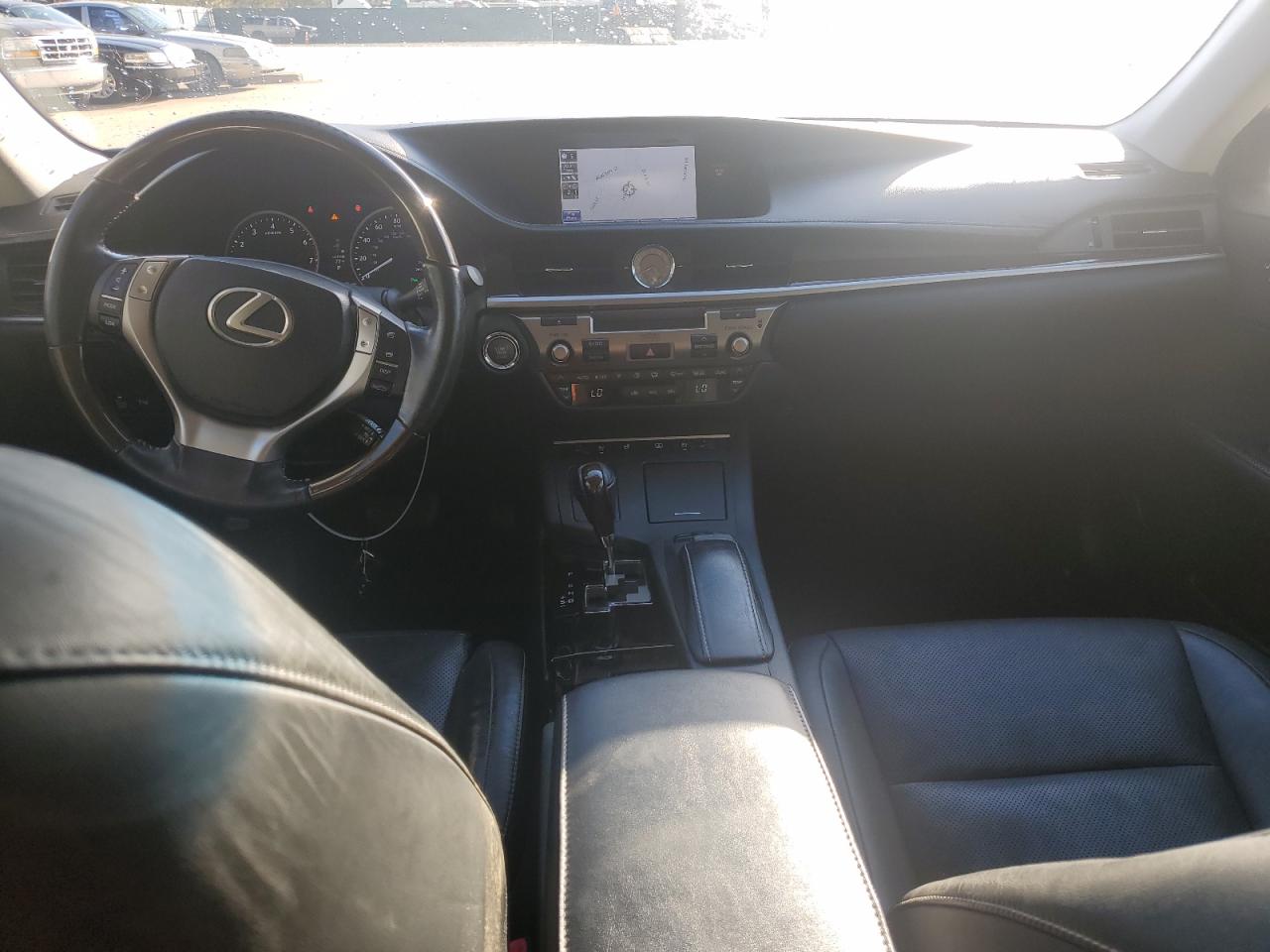2014 Lexus ES - Image 8