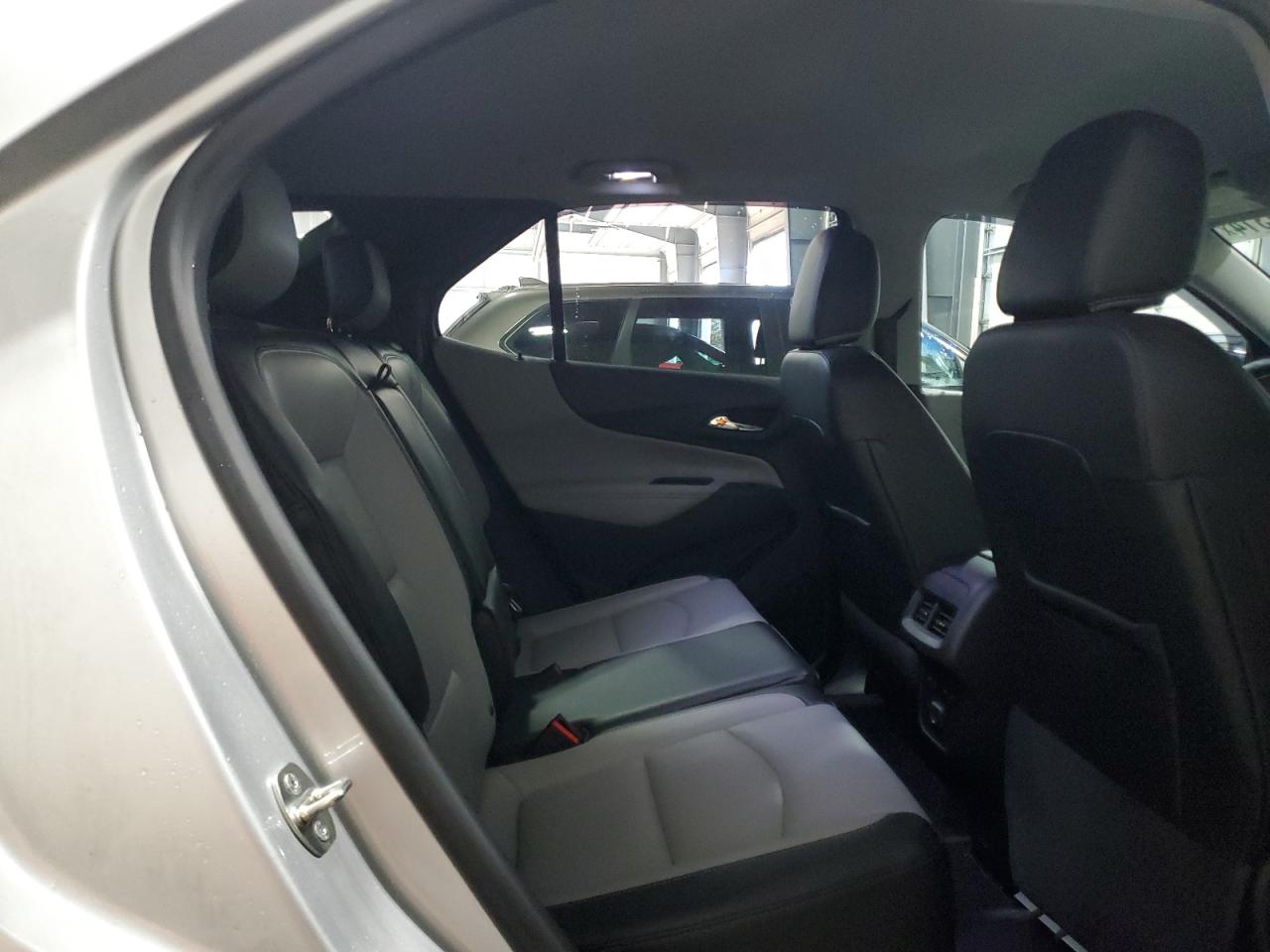 2019 Chevrolet Equinox - Image 11
