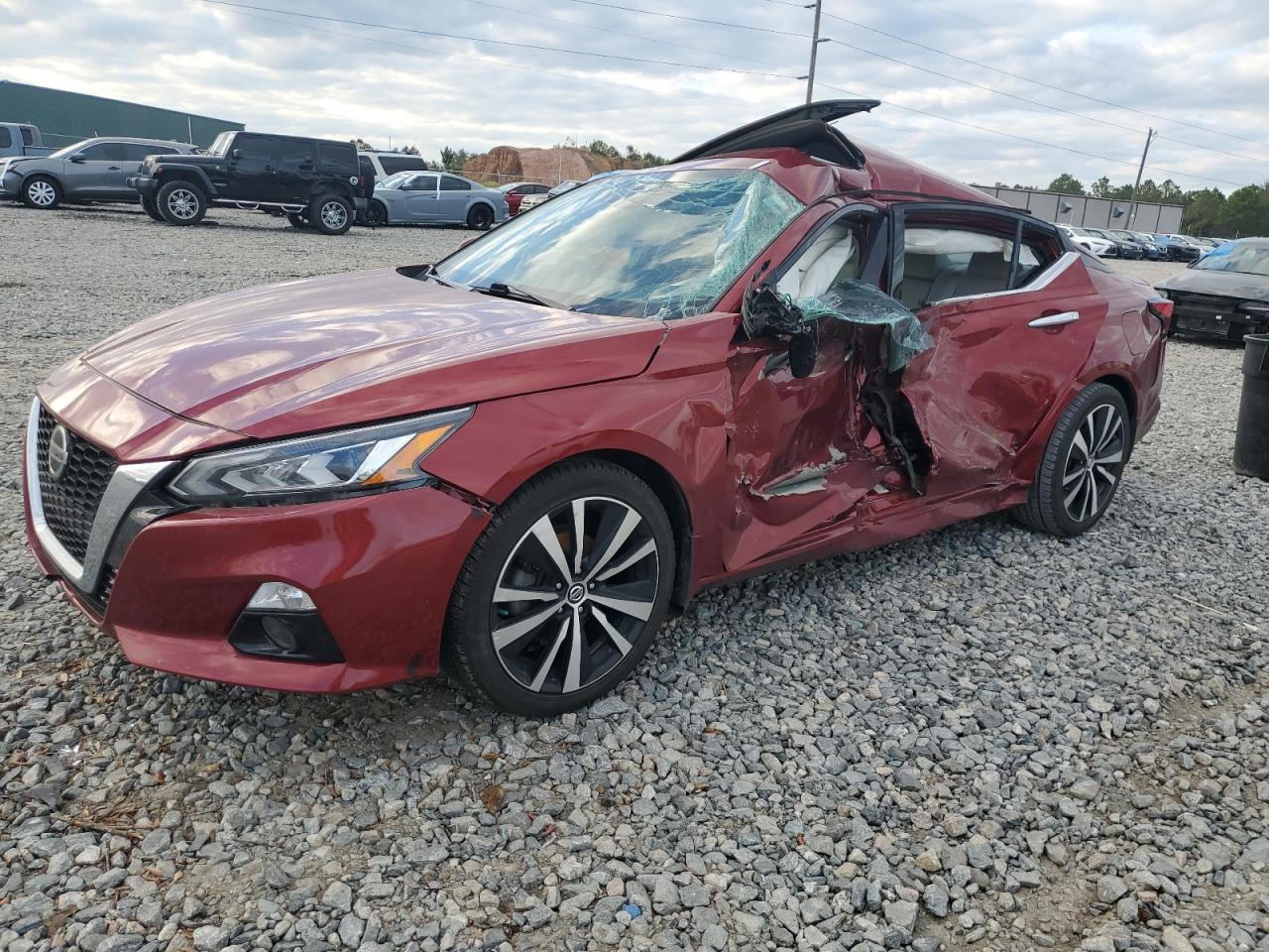 2019 Nissan Altima - Image 1