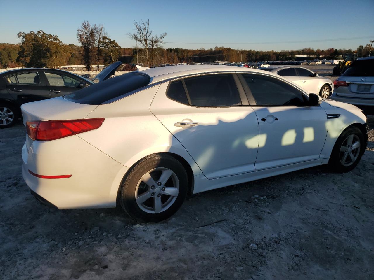 2015 Kia Optima Lx VIN: KNAGM4A7XF5631806 Lot: 81071044