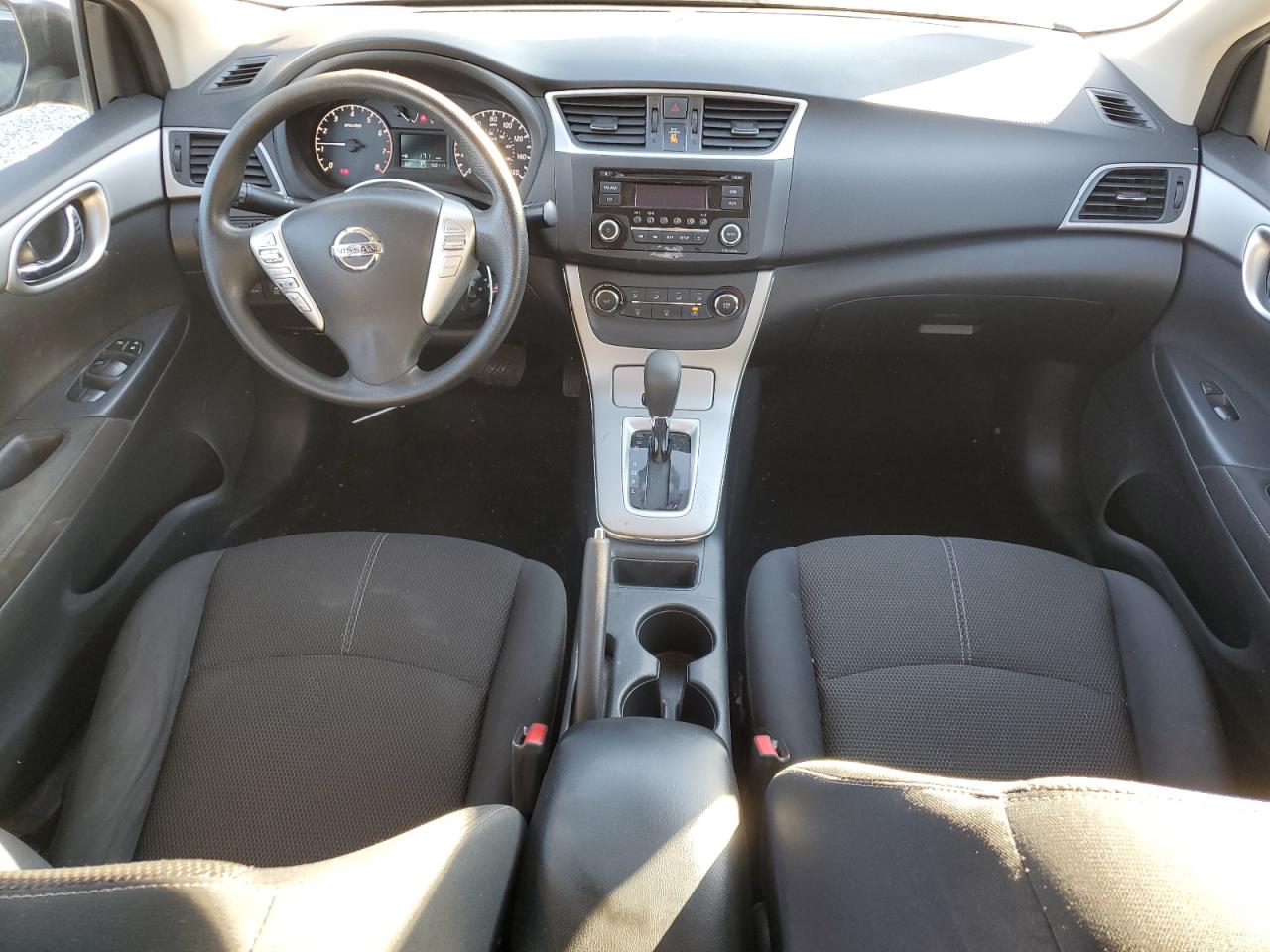 2015 Nissan Sentra - Image 8