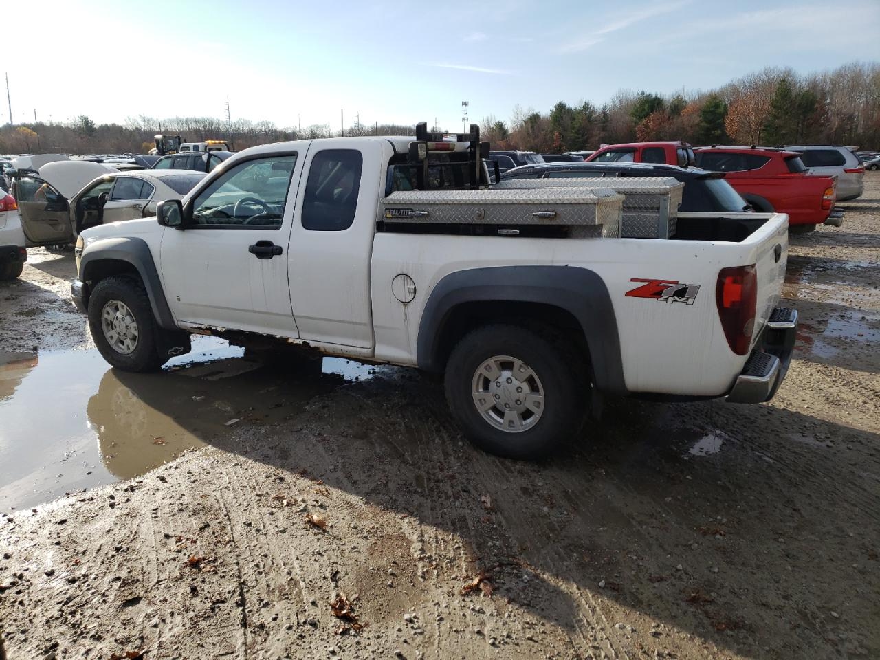 2007 Chevrolet Colorado - Image 2