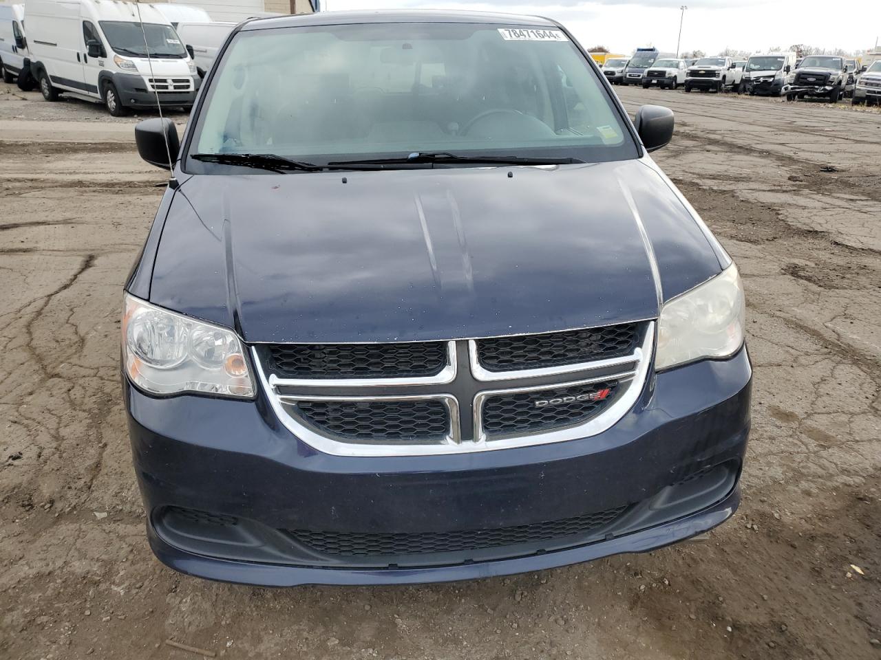 2014 Dodge Caravan - Image 5