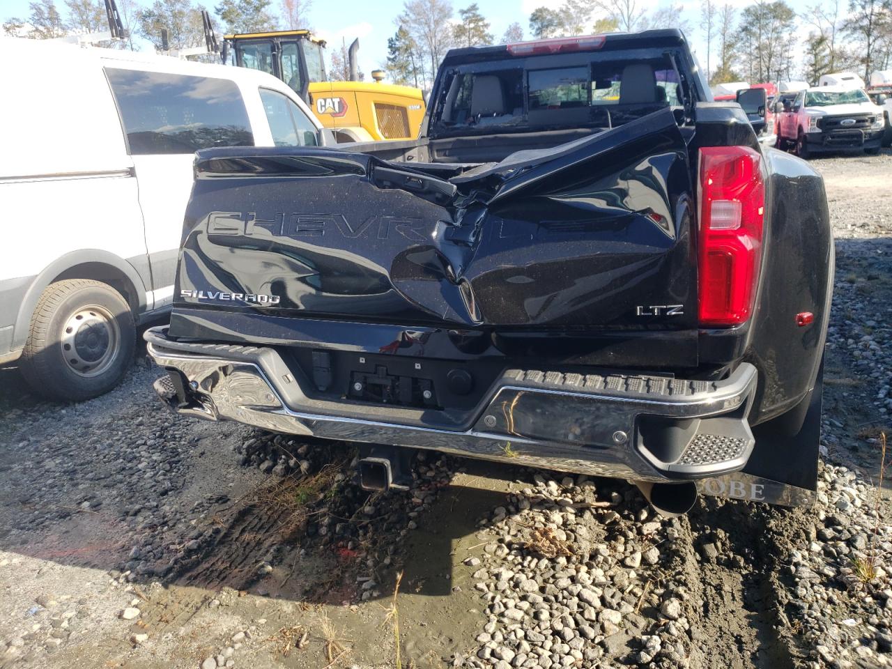 2020 Chevrolet Silverado - Image 6