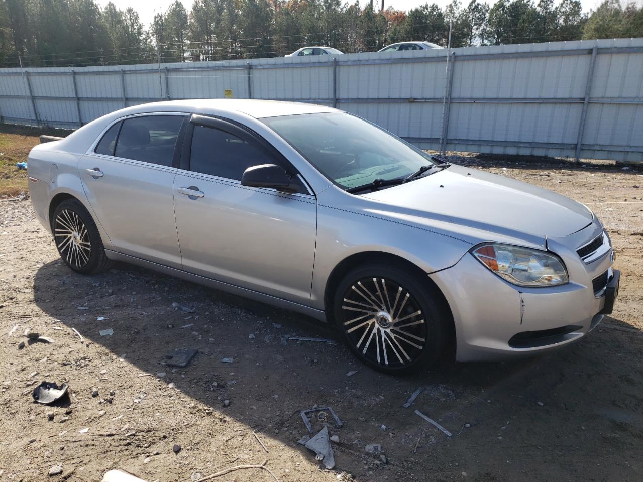 2011 Chevrolet Malibu - Image 4