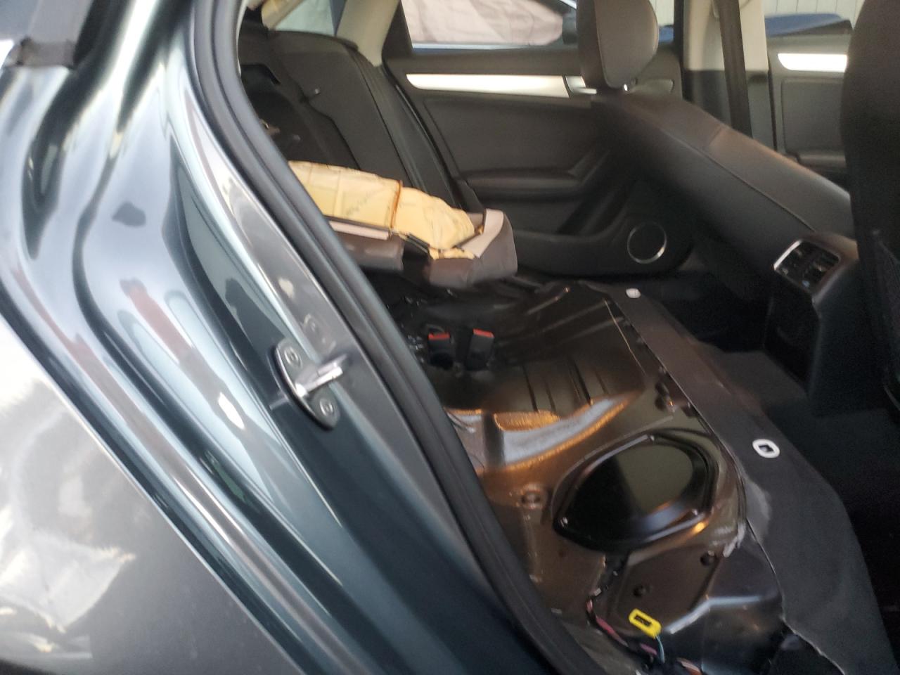 2016 Audi A4 - Image 10
