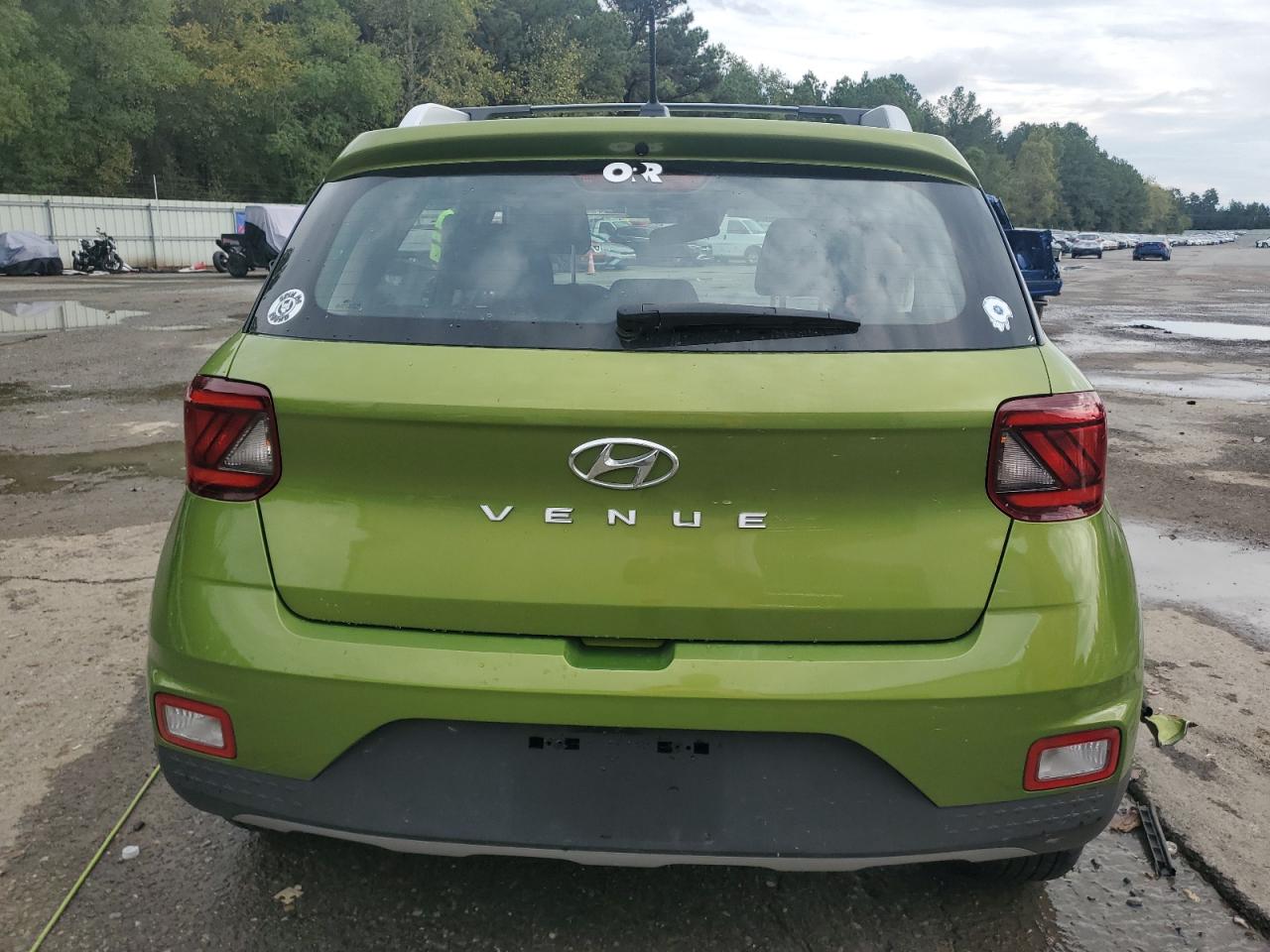 2023 Hyundai Venue - Image 6