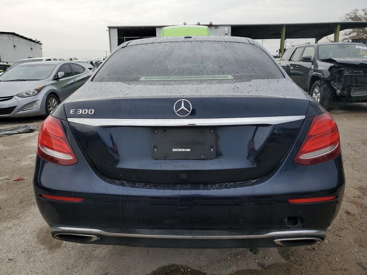 2017 Mercedes-Benz E 300 VIN: WDDZF4JB6HA147612 Lot: 81525824