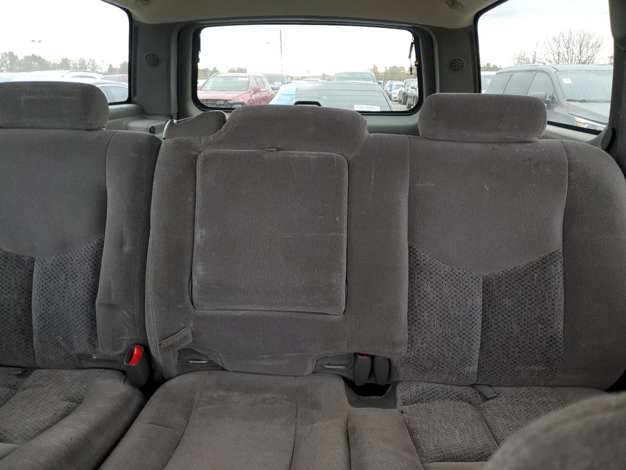 2004 Chevrolet Suburban C1500 VIN: 1GNEC16Z44J327890 Lot: 80060804