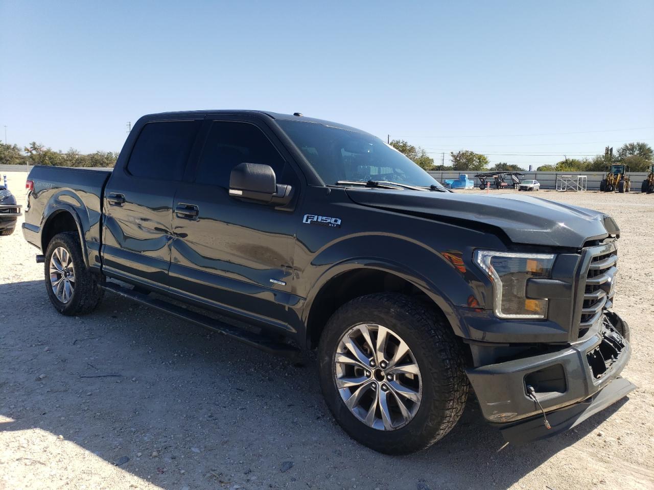 2016 Ford F-150 - Image 4