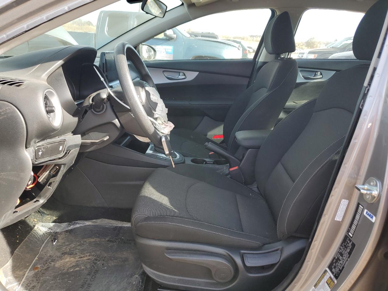 2024 Kia Forte - Image 7