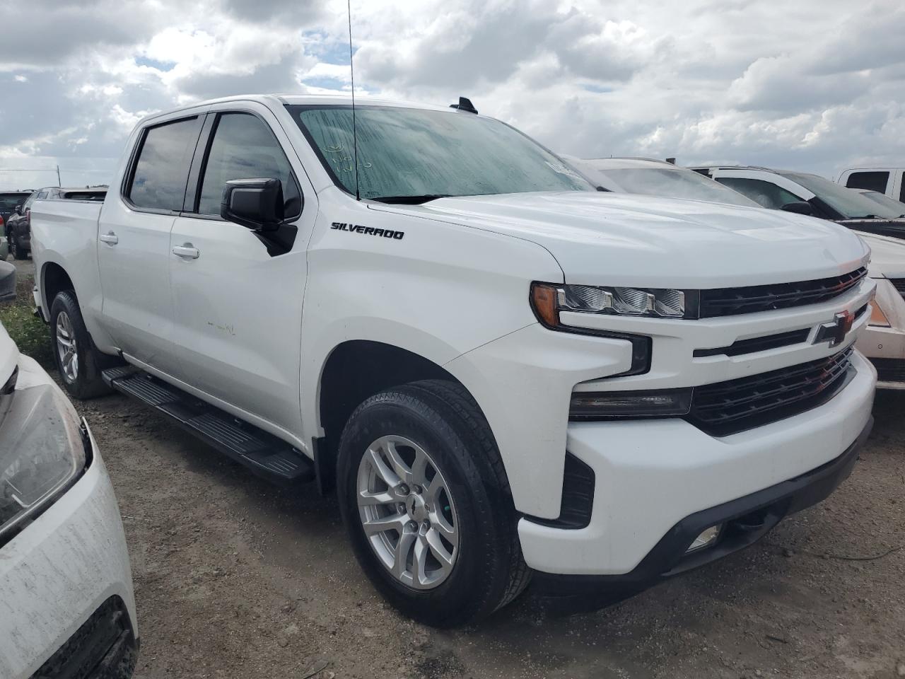 2021 Chevrolet Silverado - Image 4