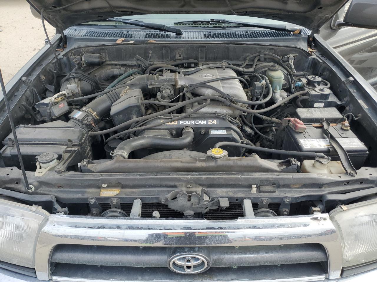 1997 Toyota 4Runner - Image 12