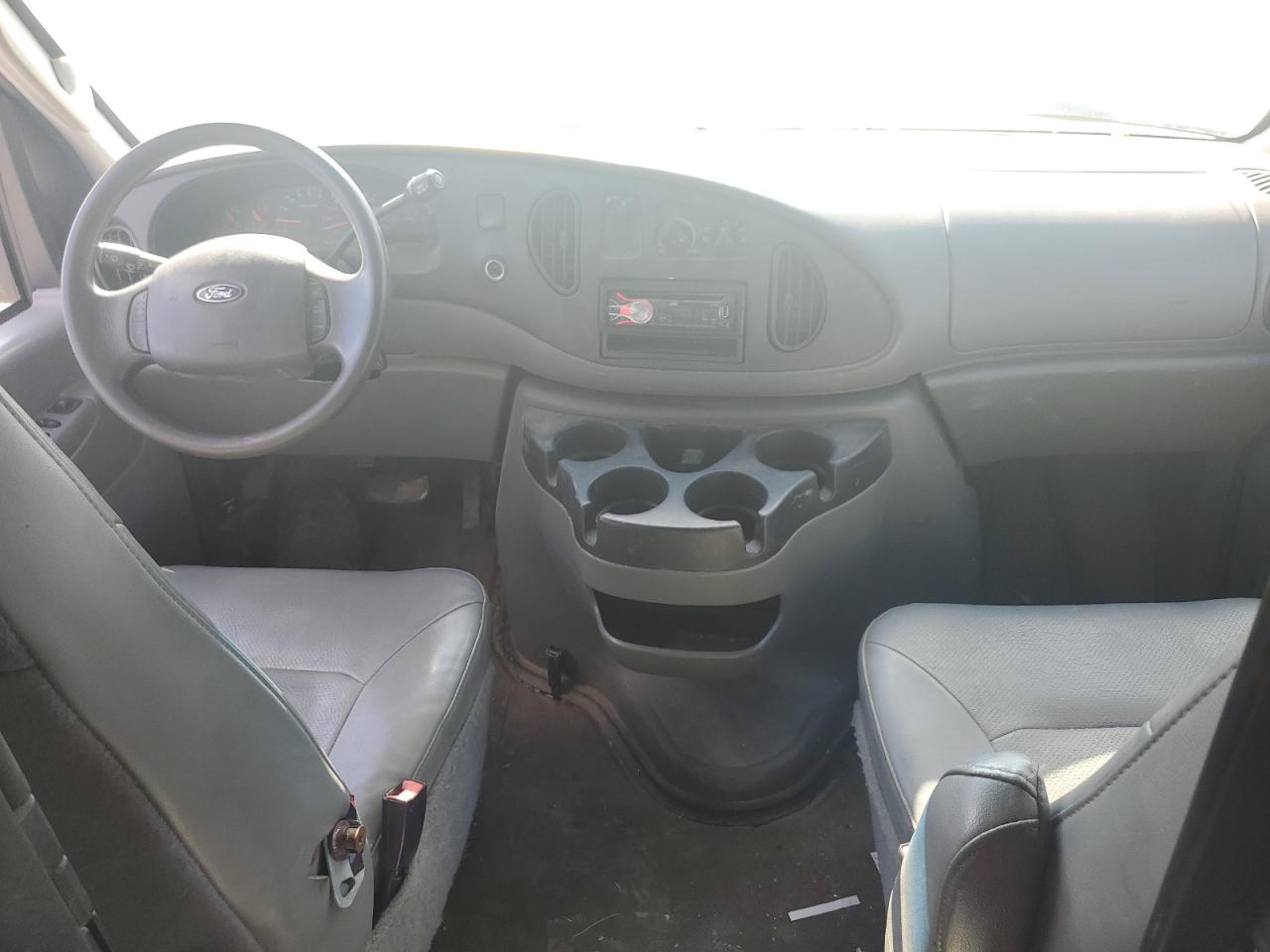 2008 Ford Econoline - Image 8