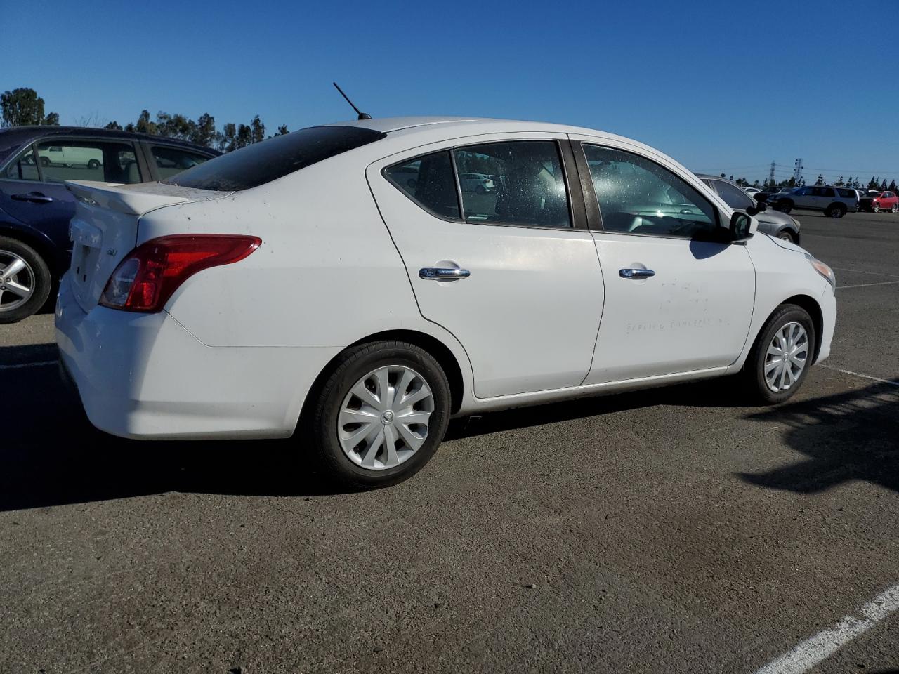 2018 Nissan Versa - Image 3