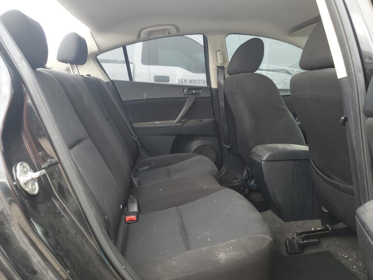 2011 Mazda 3 - Image 10