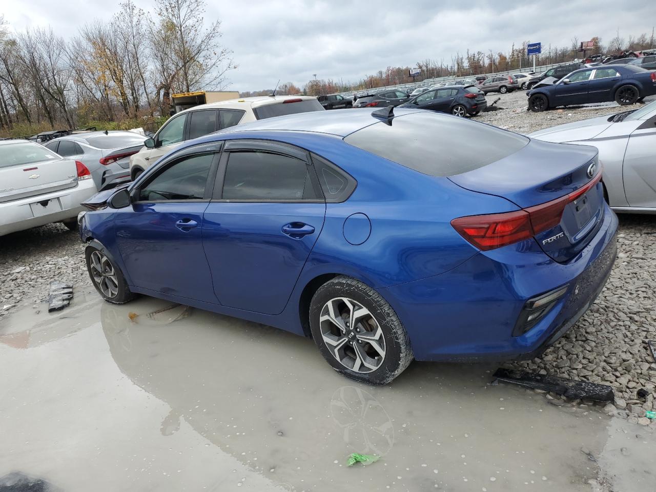 2019 Kia Forte - Image 2