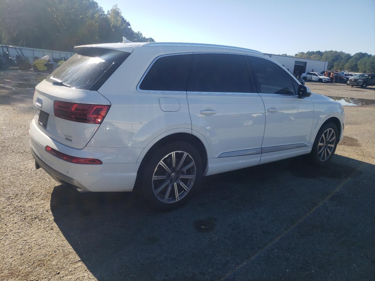 2017 Audi Q7 - Image 3