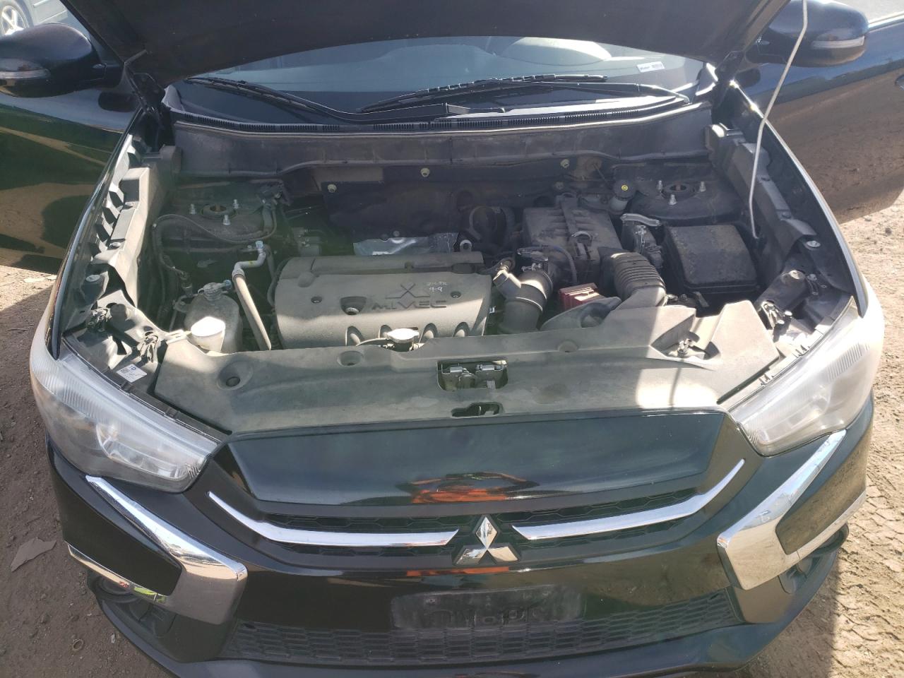2019 Mitsubishi Outlander - Image 12
