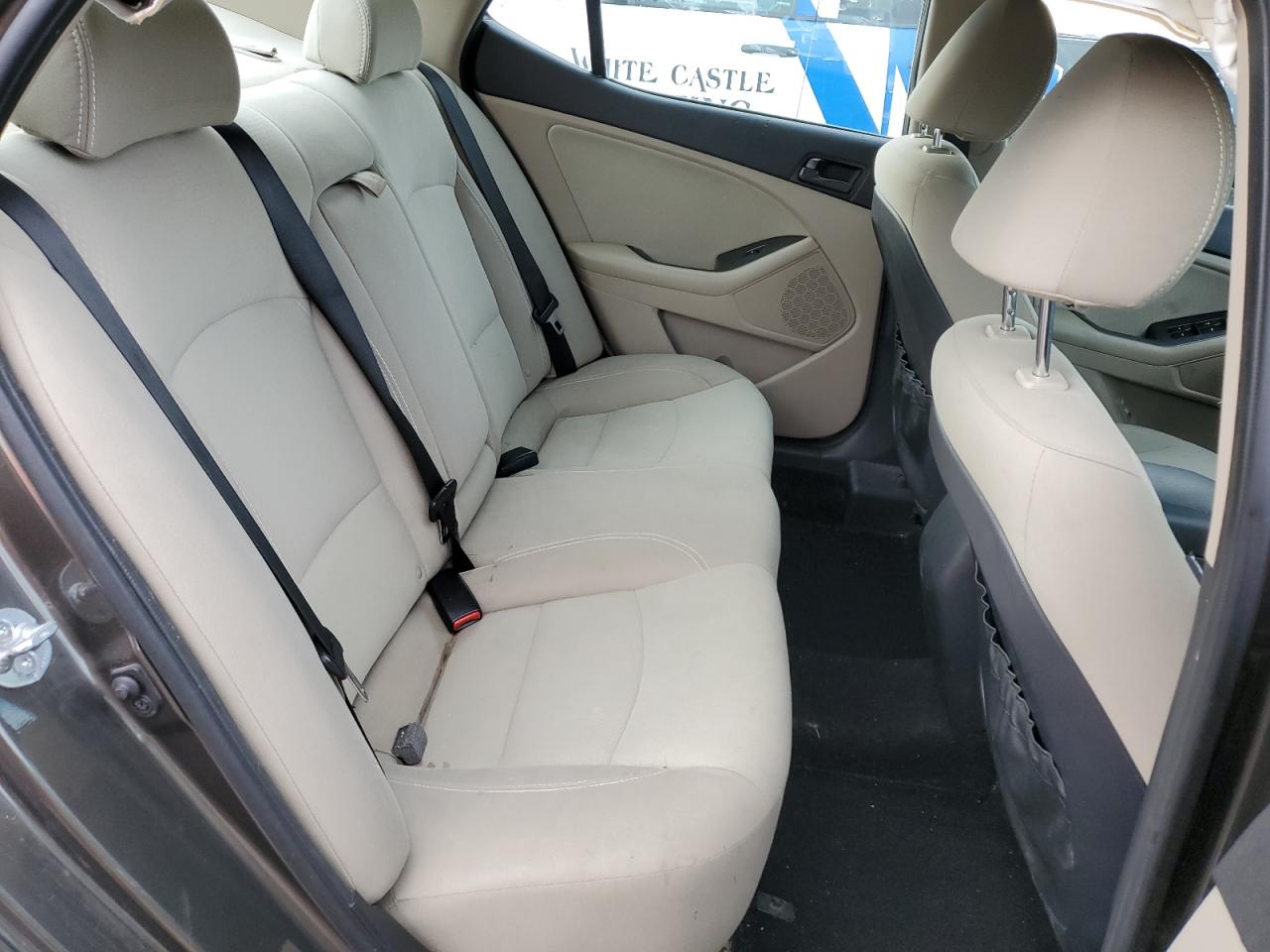2014 Kia Optima - Image 10