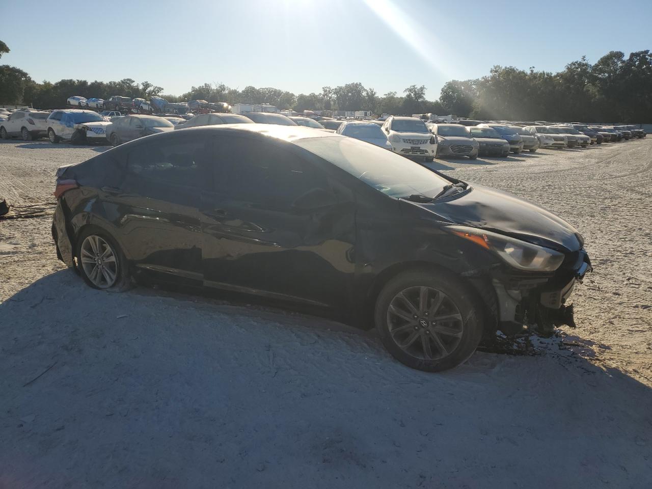 2016 Hyundai Elantra - Image 4