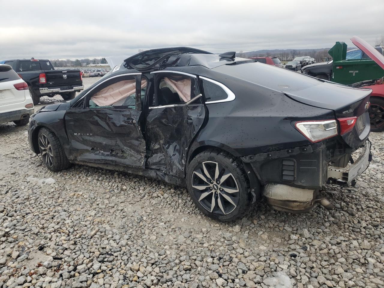 2018 Chevrolet Malibu - Image 2