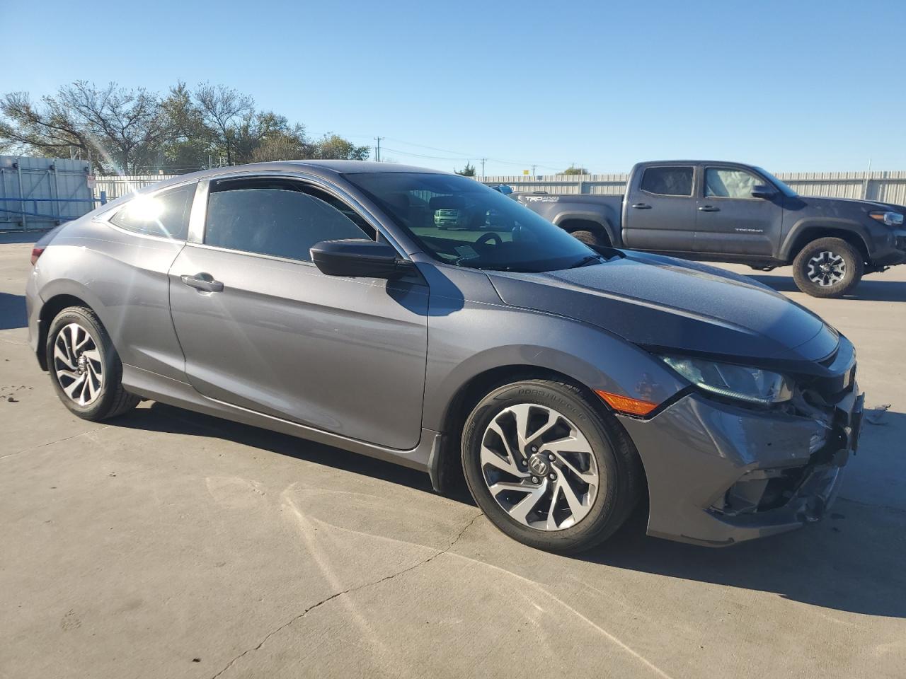 2019 Honda Civic - Image 4