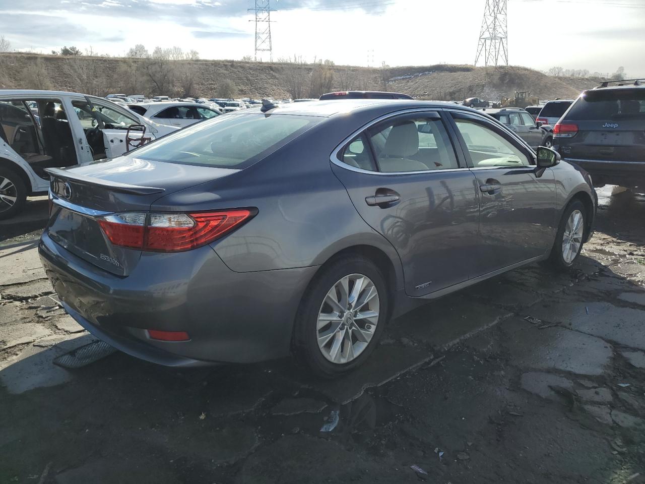 2013 Lexus ES - Image 3
