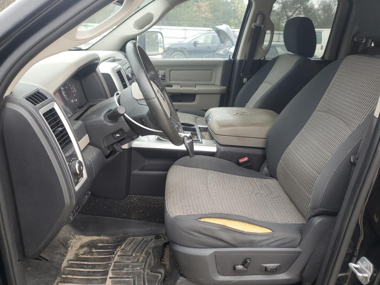 2012 Dodge RAM - Image 7