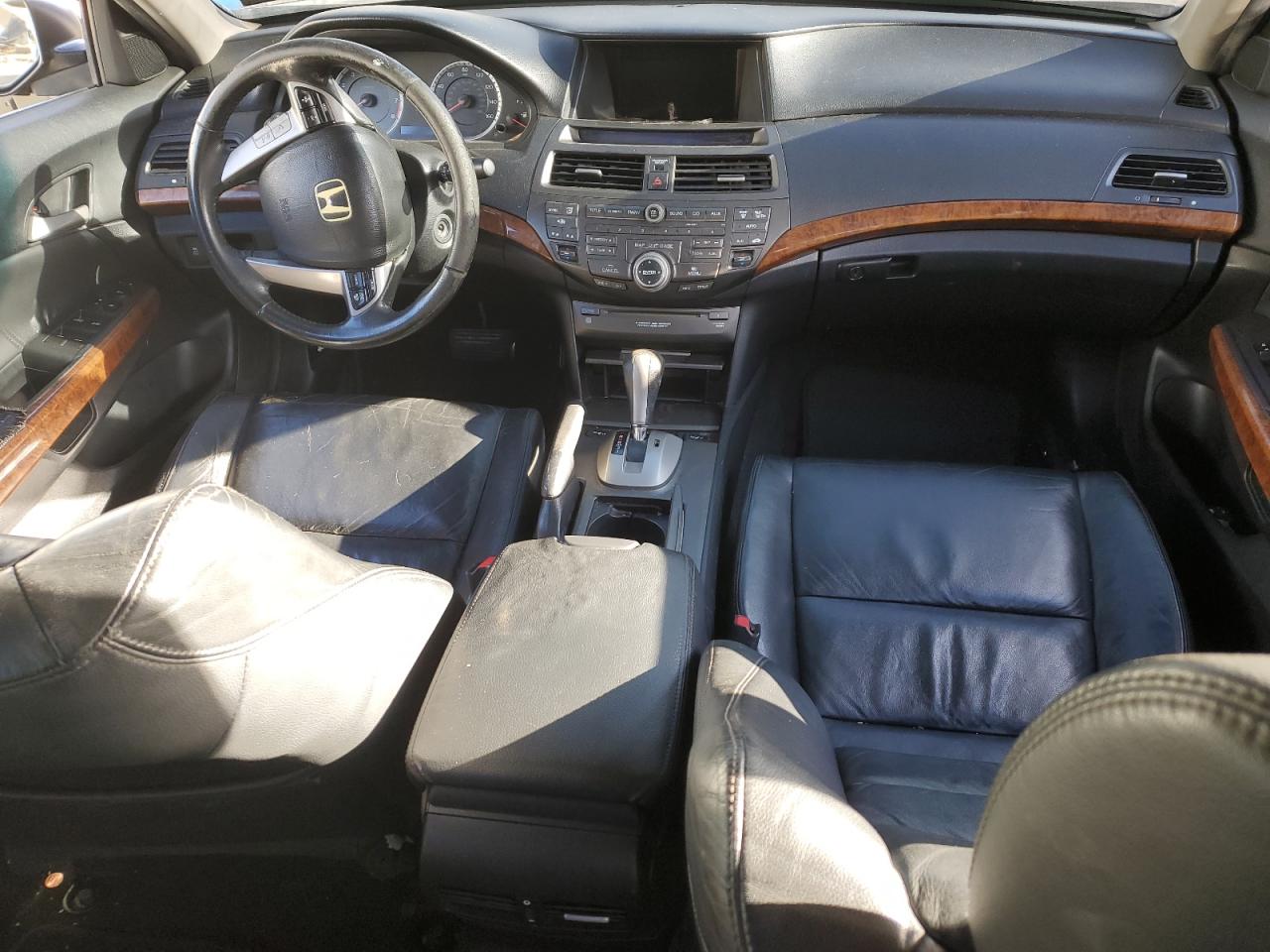 2011 Honda Accord - Image 8