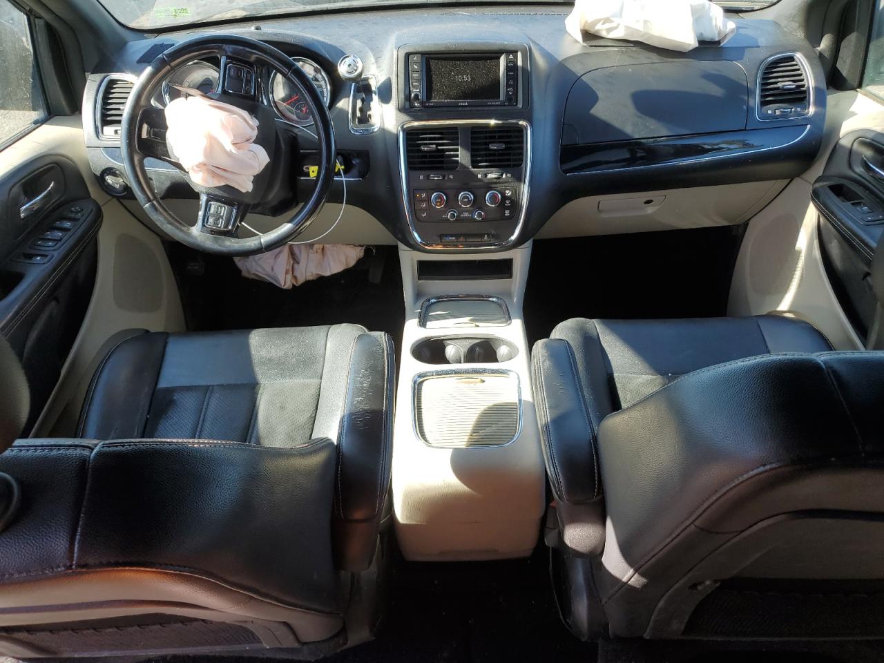 2017 Dodge Caravan - Image 8