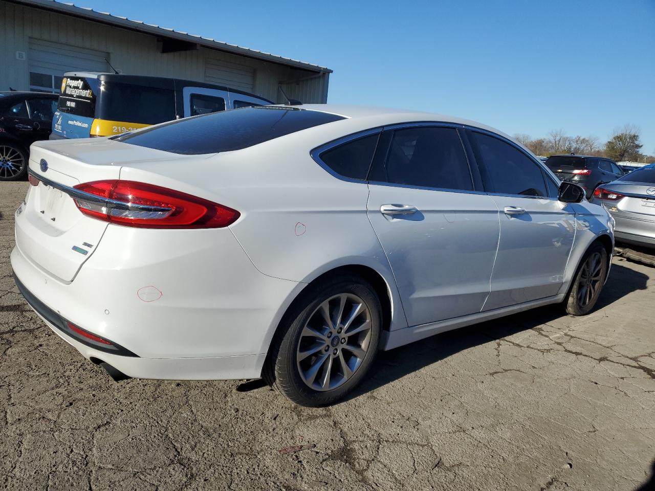 VIN 3FA6P0HD7HR305087 2017 FORD FUSION no.3