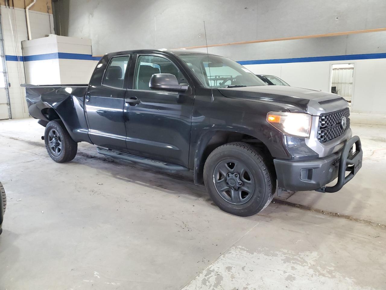 VIN 5TFRM5F14JX124015 2018 TOYOTA TUNDRA no.4