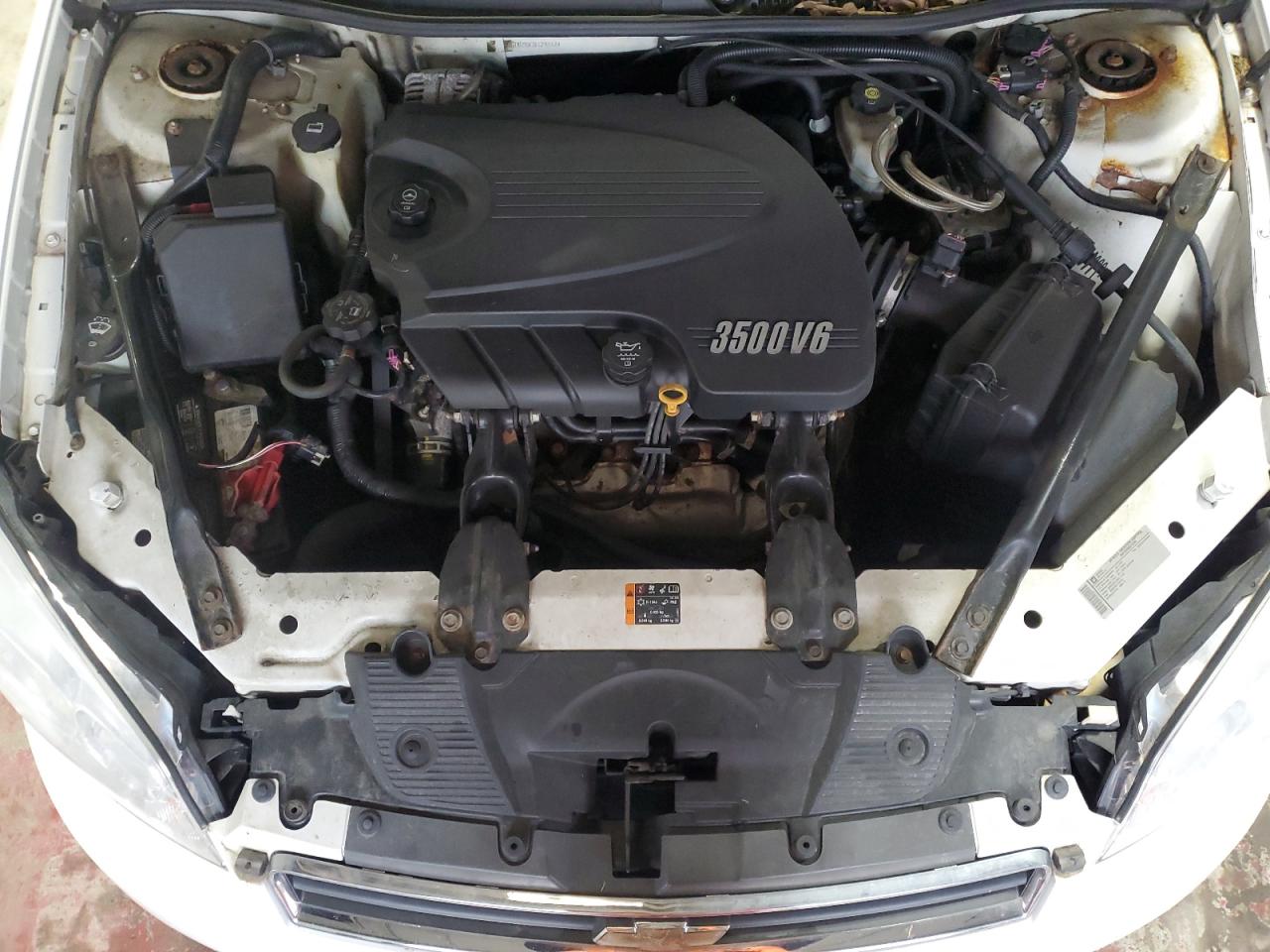 2011 Chevrolet Impala - Image 11