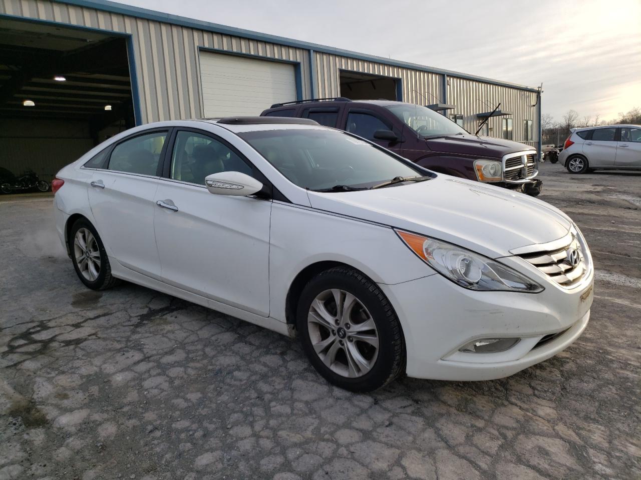 2013 Hyundai Sonata - Image 4