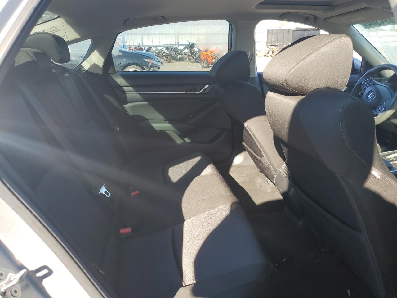 2020 Honda Accord - Image 11
