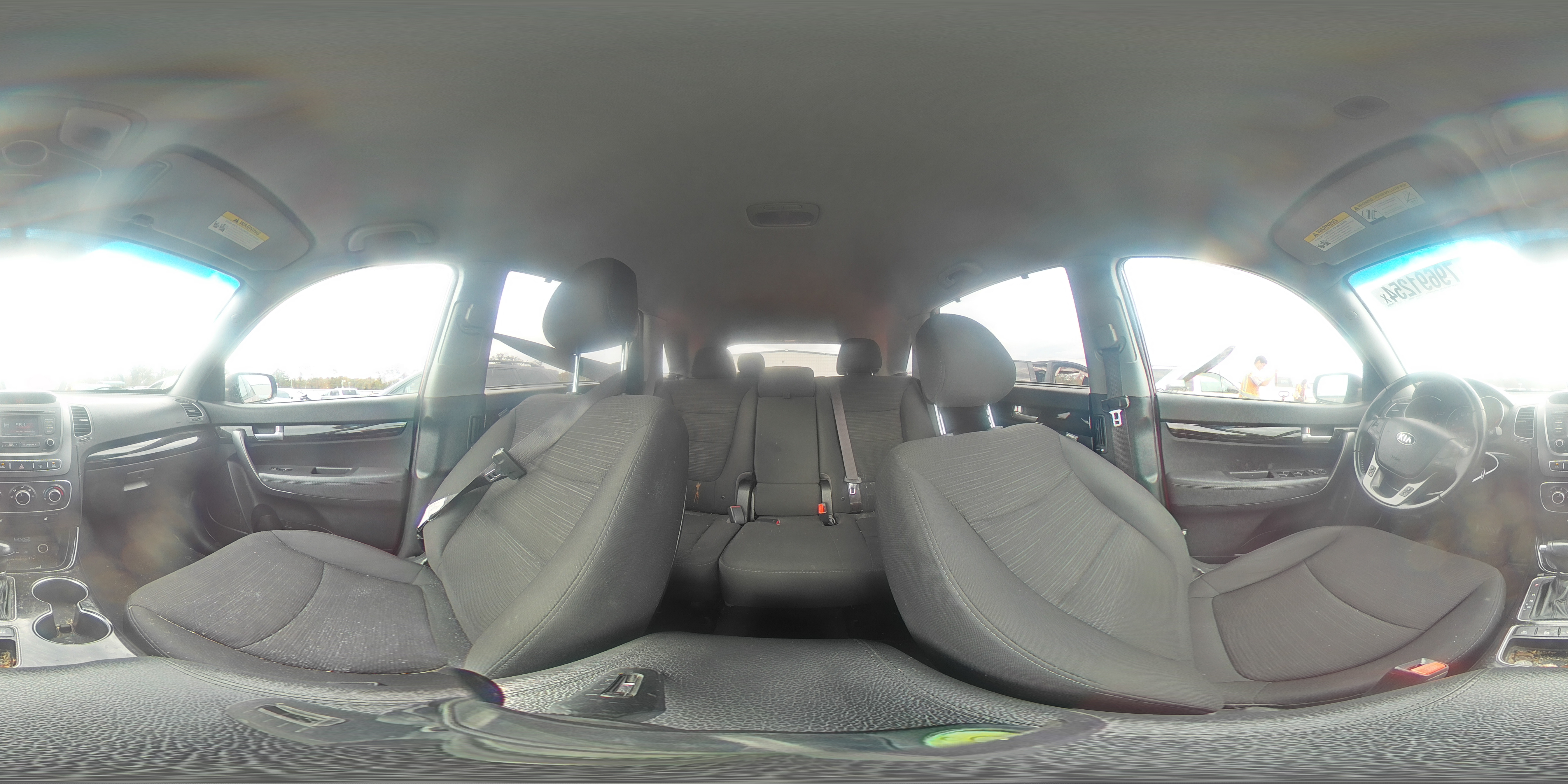 2015 Kia Sorento - Image 13