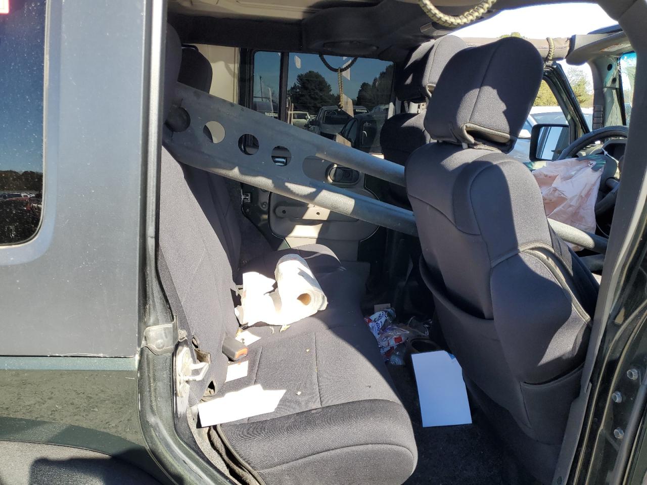 2010 Jeep Wrangler - Image 11