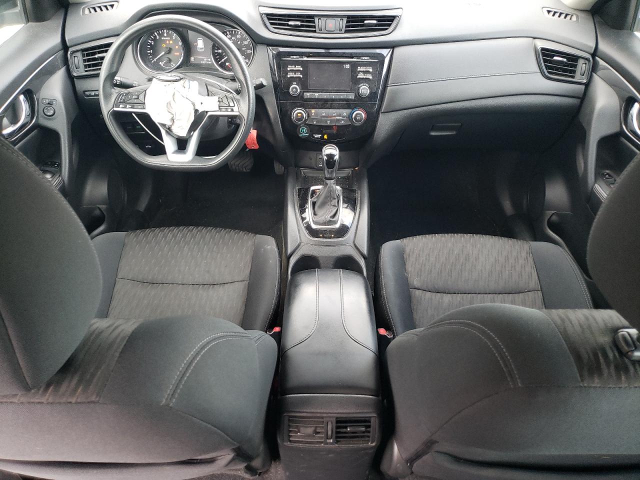 2017 Nissan Rogue - Image 8