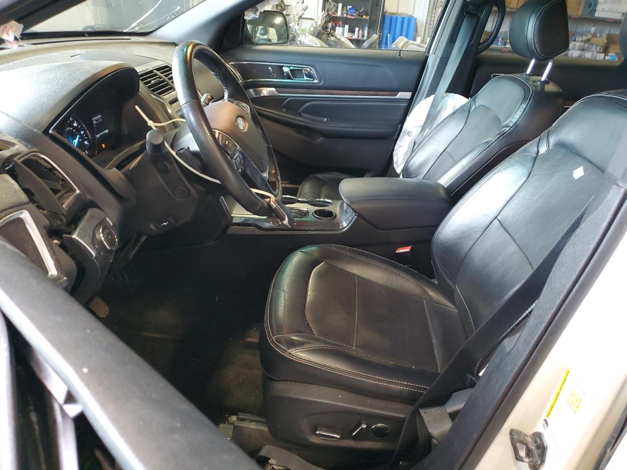 2016 Ford Explorer - Image 7