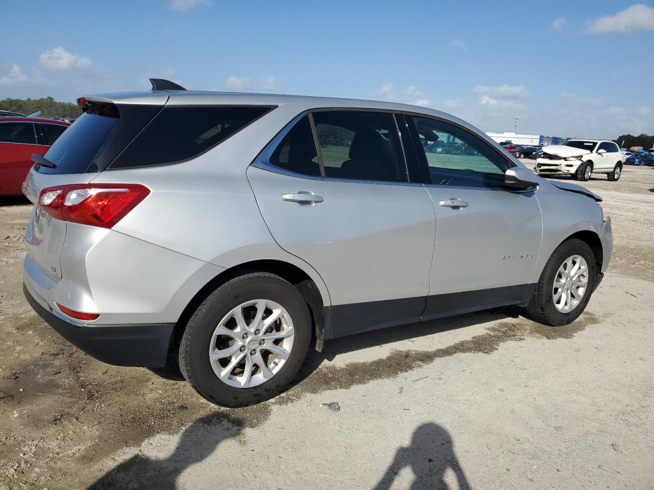 2020 Chevrolet Equinox - Image 3