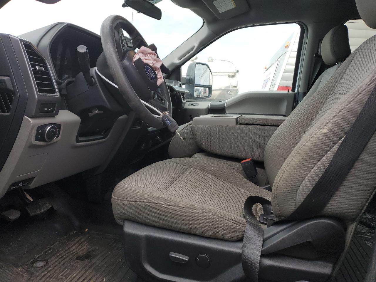 2020 Ford F350 - Image 7